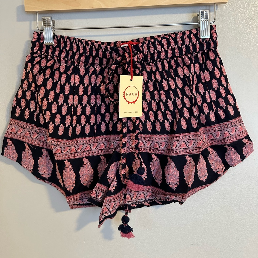 RAGA Anthropologie Pink/ Black Shorts size XS. New with tag